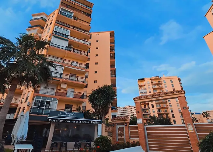 Paseo Maritimo De Playamar Torremolinos